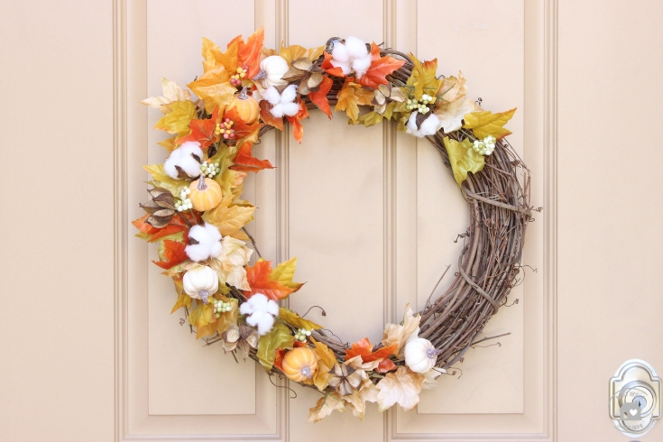 Easy DIY fall wreath. You can make this wreath in under 15 minutes.