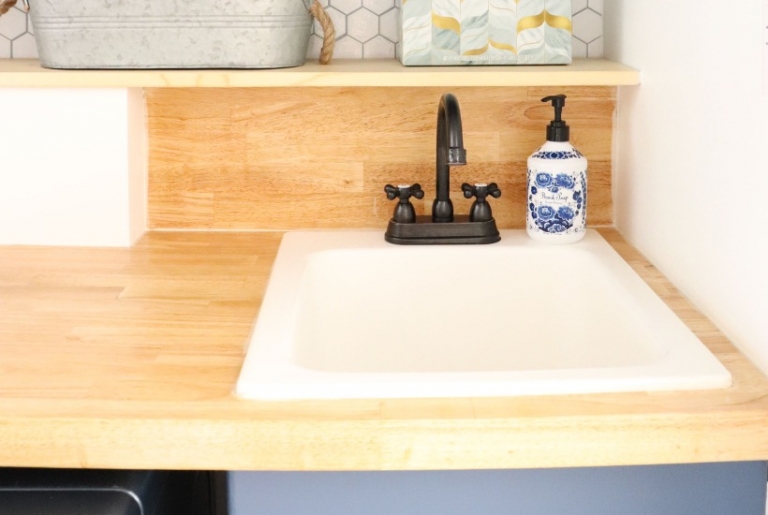 how to remove stains from sink